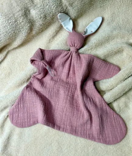 [C05] Doudou personnalisé - avec attache tétine - cadeau de naissance